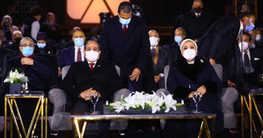 الشباب أولا والتنمية والإعمار دائما.. 8 قرارات رئاسية مهمة فى ختام منتدى شباب العالم.. إعلان 2022 عاما للمجتمع المدنى.. تكليف رئاسة الوزراء بإعداد تصور شامل مع شركاء التنمية لتحقيق امتداد إقليمى للمبادرات