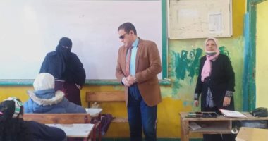طلاب النقل بالجيزة يؤدون امتحان الفصل الدراسى الأول.. صور