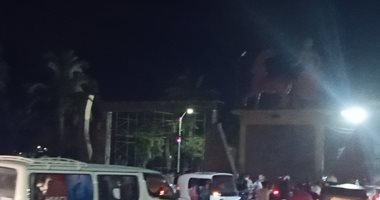 فرحة العرائس أمام "حصان أحمس" ببنى سويف.. فيديو وصور