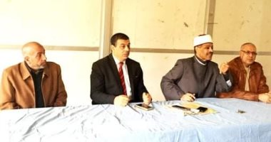 رئيس منطقة الإسكندرية الأزهرية يعقد اجتماعا لمتابعة تجهيزات الامتحانات