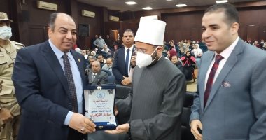 أسامة الأزهرى: نواجه 40 تيارا متطرفا بالوقت المعاصر يدور حول 35 فكرة.. لايف