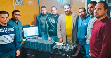 ضبط 8 محاولات تهرب جمركي لأسلحة بيضاء وساعات ذكية وملابس في سفاجا