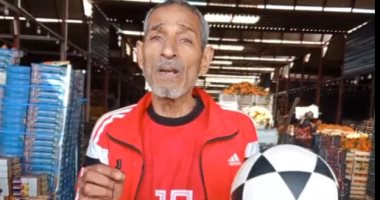 حسن النمر لم سوق العبور علينا.. عنده 60 سنة وقرر يتحدى مهارات صلاح (فيديو)