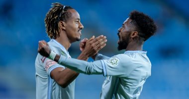 الهلال يخطف فوزا مثيرا من التعاون.. والأهلى يتخطى الحزم بالدوري السعودي