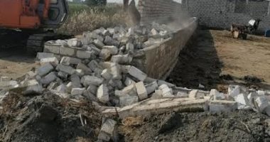 محافظ بورسعيد يعلن إزالة مبنى مُخالف على مساحة 200 متر