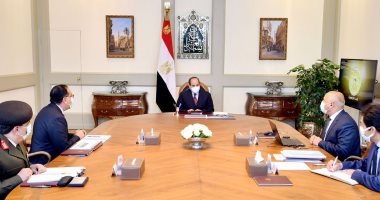 صحيفة كويتية تبرز اهتمام الرئيس السيسى بسرعة الانتهاء من منظومة النقل الجماعى