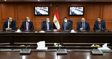 وزير الرياضة يشهد توقيع بروتوكول استضافة مصر لثلاث بطولات دولية في رياضة الغطس والغطس العالي والسباحة التوقيعية