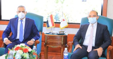 محافظ سوهاج: مؤتمر البورصة المصرية اليوم فرصة مهمة للمحافظة سيتم استثمارها