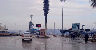 أمطار غزيرة على بورسعيد وبورفؤاد وطقس شديد البرودة وسماء ملبدة بالغيوم