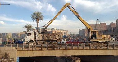 تطهير الترع والمجارى المائية وصيانة بوابات الرى خلال السدة الشتوية بأسيوط