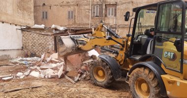 حملة مكبرة لإيقاف أعمال البناء المخالف بنطاق أحياء الإسكندرية .. صور