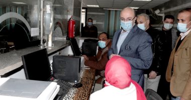 محافظ بنى سويف يتفقد المركز التكنولوجى بسمسطا
