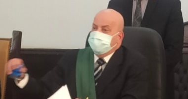 السجن 7 سنوات لمدرس وعزله من وظيفته لتعديه على طفلة داخل مدرسة