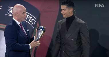 رونالدو يتوج بجائزة جديدة من الفيفا فى حفل The Best بعد إنجازه الدولى