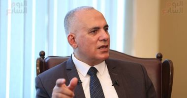 ‫ وزير الرى يرد على انخفاض مناسيب المياه فى بحيرة فطناس بواحة سيوة 