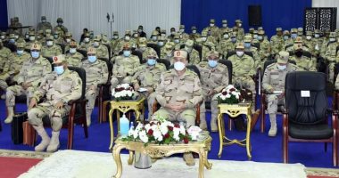 الفريق أسامة عسكر يشهد إحدى مراحل مشروع (سهم-1) بالمنطقة المركزية العسكرية