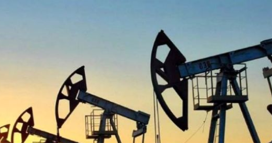 انخفاض المخزون التجارى النفطى إلى 2776 مليون برميل