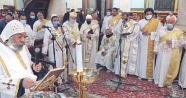 الأسقف العام لكنائس وسط القاهرة يترأس قداس عشية عيد الغطاس بالكنيسة المرقسية