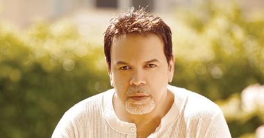 خالد عجاج يعود للساحة الغنائية بعد غياب بـ ديو مع ابنه أحمد قريبا 