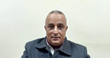"علاء" صاحب وكالة وشاعر لقبه فى ثقافة كفر الشيخ "زلزال العامية".. بث مباشر