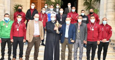 وزير الأوقاف يصرف 500 جنيه لكل لاعب بفريق كرة القدم الخماسية بالوزارة