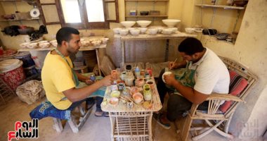 التجهيز لـ3 معارض دائمة للمنتجات اليدوية فى الفيوم.. صور