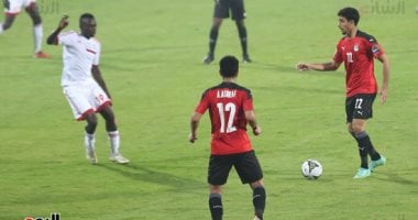 منتخب مصر يحافظ على تقدمه بهدف محمد عبد المنعم أمام السودان بعد 60 دقيقة