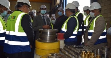 نائب وزير الإسكان يتفقد مصنع مهمات ميكانيكية بغرض دعم الصناعة المحلية