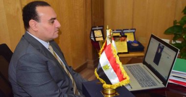 نائب محافظ الأقصر يشارك بالمائدة المستديرة لرؤساء البلديات الأفارقة من أجل الأمن المائى