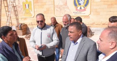 محافظ مطروح يتفقد نسب تنفيذ إنشاء أول إدارة مرور بمدينة سيوة