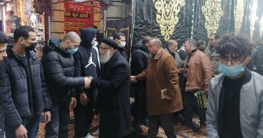 توافد كبير للأهالى على عزاء والد محمد زيدان فى بورسعيد.. فيديو وصور