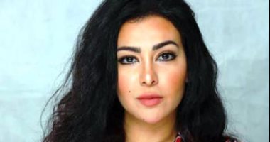 ميرهان حسين: سعيدة بمشاركتى فى مسرحية "عائلة كازانوفا" بموسم الرياض