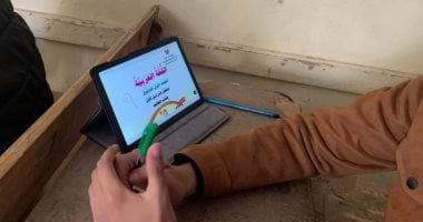 المدارس توجه طلاب أولى ثانوى بسداد قيمة تأمين التابلت استعداداً لاستلامه