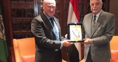 تعرف على تفاصيل لقاء محافظ جنوب سيناء بسفير أستراليا فى القاهرة