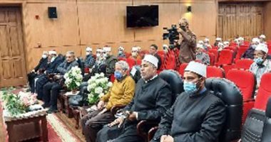محافظ بورسعيد يشدد على تطبيق الإجراءات الاحترازية بالمساجد ويشيد بأداء الأئمة