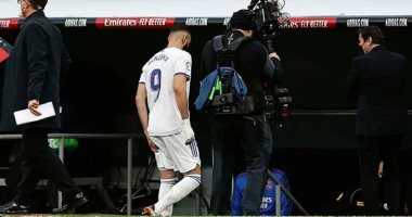 تعرف على بديل بنزيما فى تشكيل كلاسيكو ريال مدريد ضد برشلونة اليوم