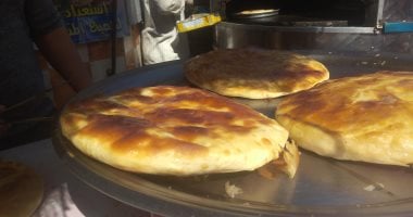 فطير قنا اللى ياكله ياكل الهنا.. بيعملوا أحلى فطير مشلتت فى الصعيد