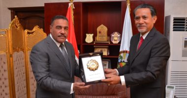 محافظ مطروح  يستقبل سفير إندونيسيا ويشيد بالتنمية الشاملة للمحافظة ومصر عموما