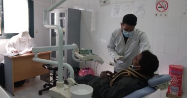 حياة كريمة.. إجراء الكشف الطبى وفحص وتحاليل لـ1020 شخصا بقرية بكفر الشيخ