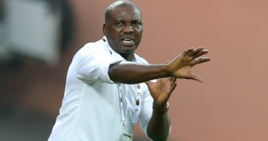 استقالة مدرب نيجيريا عقب الخسارة أمام تونس في كأس أمم إفريقيا