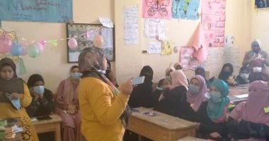 محافظ أسوان يتابع برامج قومى المرأة بقرى حياة كريمة لتمكين السيدات اقتصاديًا