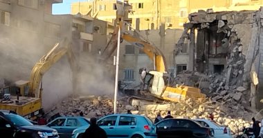 شاهد أعمال الهدم فى سينما فاتن حمامة بالمنيل