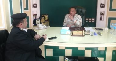رئيس مدينة الأقصر يستعرض مع مدير إدارة شرطة المرافق خطة العام الجديد.. صور