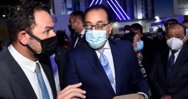 رئيس الوزراء يشيد بجناح مركز المعلومات ودعم اتخاذ القرار بمعرض الكتاب