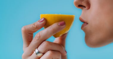 فوائد الليمون الحفاظ على ضغط الدم ودعم جهاز المناعة