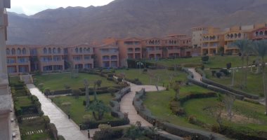 مع بداية استقرار الأحوال الجوية.. قارئ يشارك سطوح الشمس فى العين السخنة