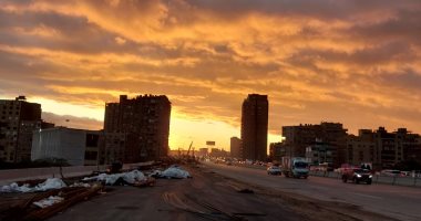 إبداعات الشتاء.. سماء مصر تودع أبرد أيام يناير بلوحات فنية بديعة فى الغروب