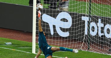 محاولات فى المنتخب لتجهيز محمد أبو جبل لمواجهة الكاميرون فى نصف النهائي