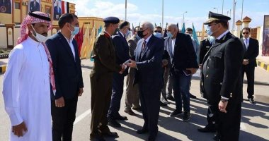 عضو التنسيقية يشارك بوضع إكليلا من الزهور على النصب التذكارى لشهداء الشرطة بطور سيناء