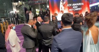النجم العالمى جون ترافولتا يحضر حفل JOY AWARDS بالسعودية